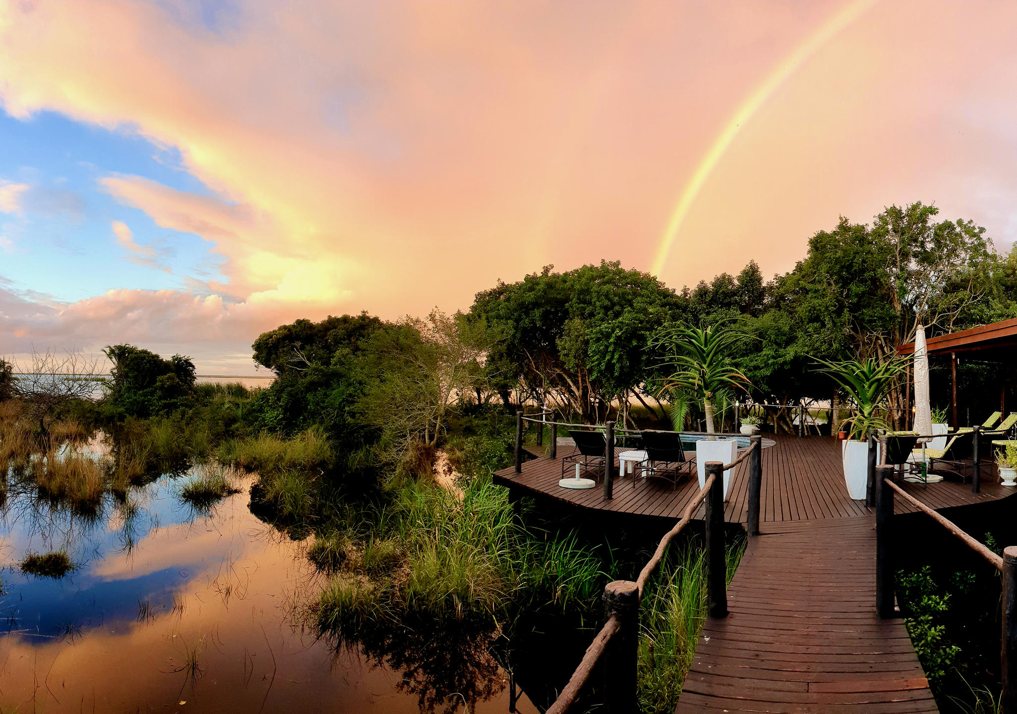 Makakatana Bay Lodge